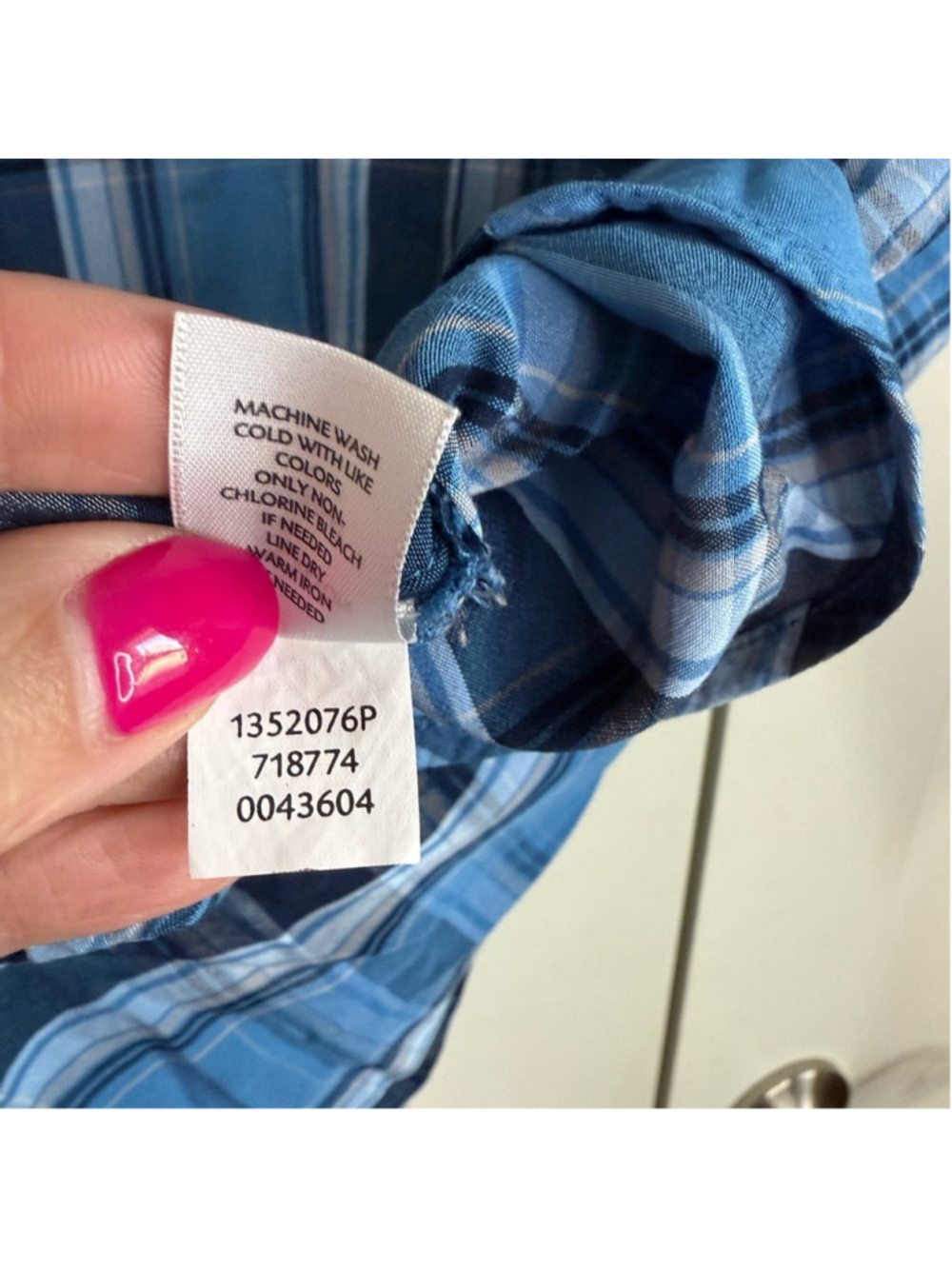 J.Jill woman’s Blue Plaid button down long sleeve Shirt blouse size medium petit - Picture 6 of 6